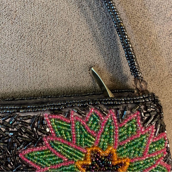 Beaded Flower Bag - Picture 5 of 10